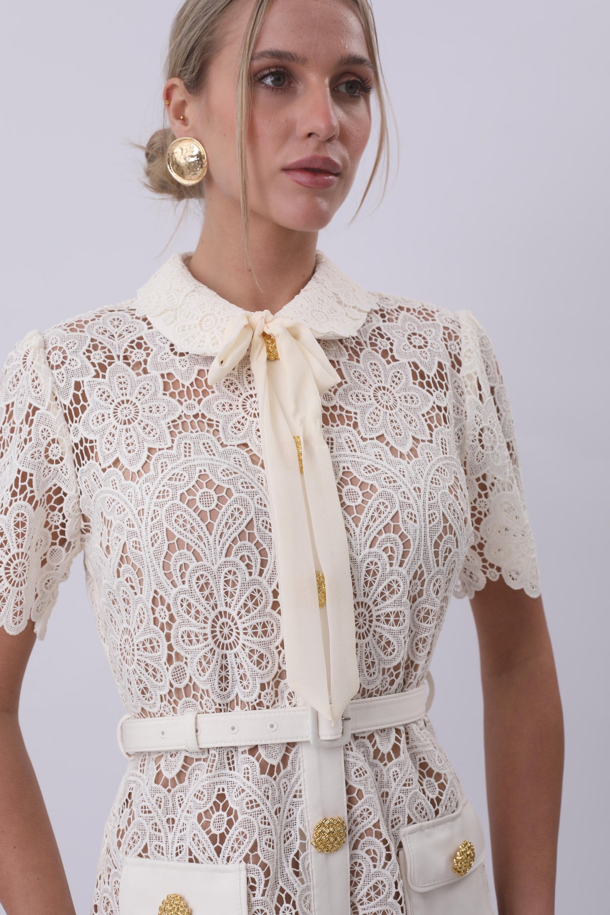 Vintage Lace Elegance Midi Dress