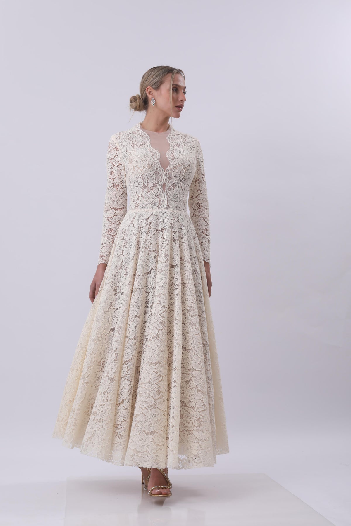 Vintage Lace Romance Gown