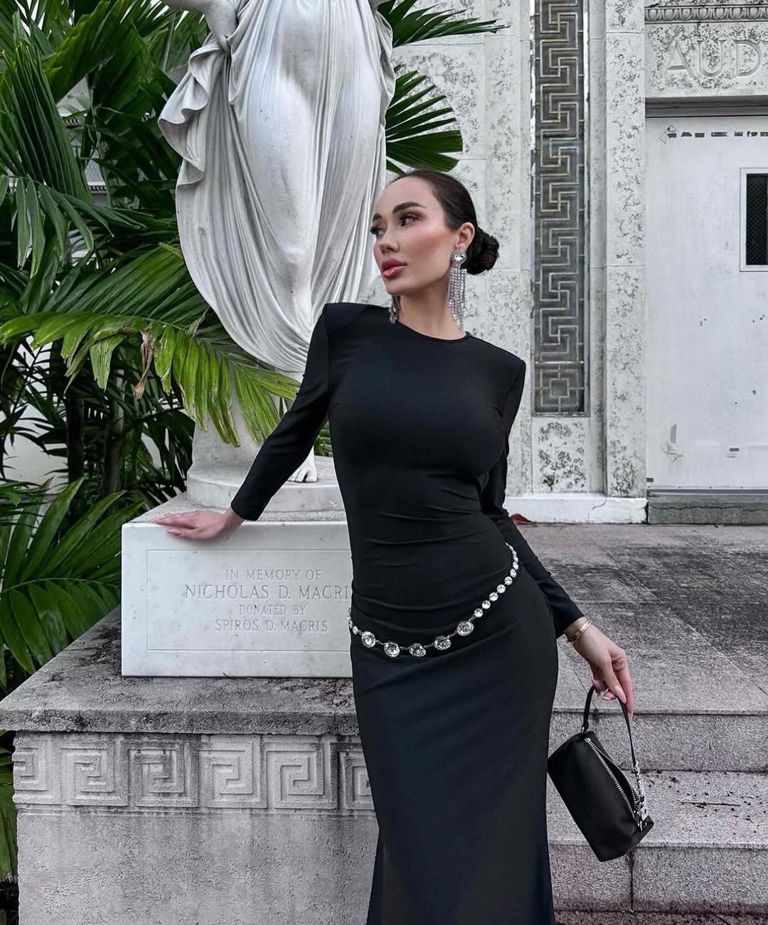 Elegant Long Dress with Diamond Chain Waist MYLINE
