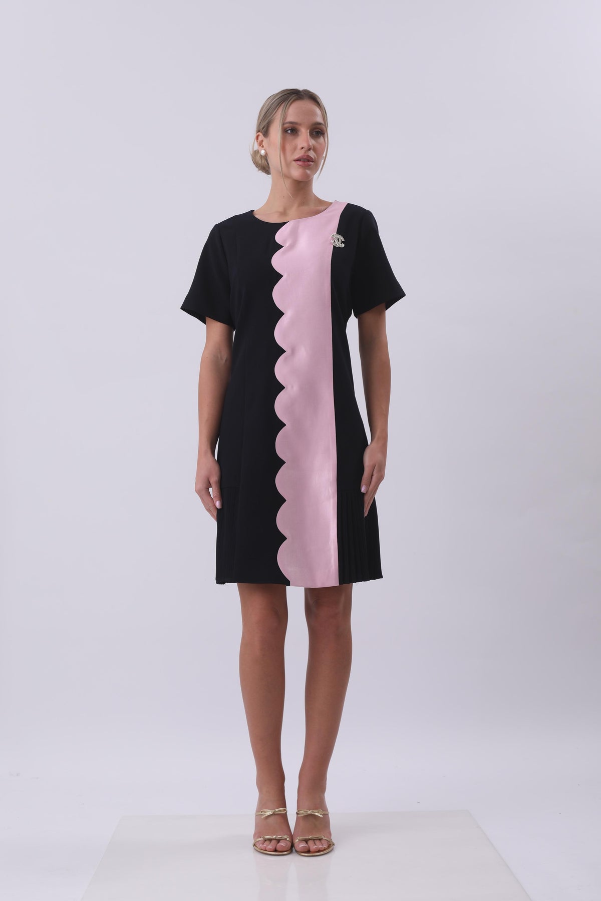 Blush Wave Contrast Midi Dress